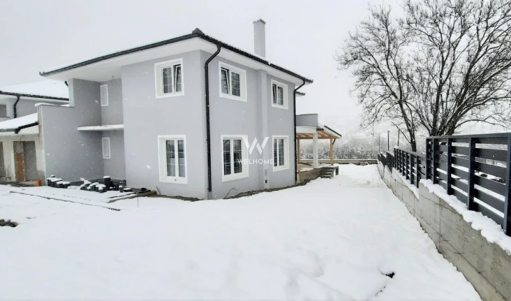 Casa individuala NOUA cu garaj, pivnita, curte larga - Sibiu, Cisnadie